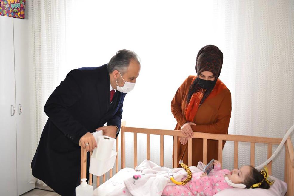 Alinur Aktaş