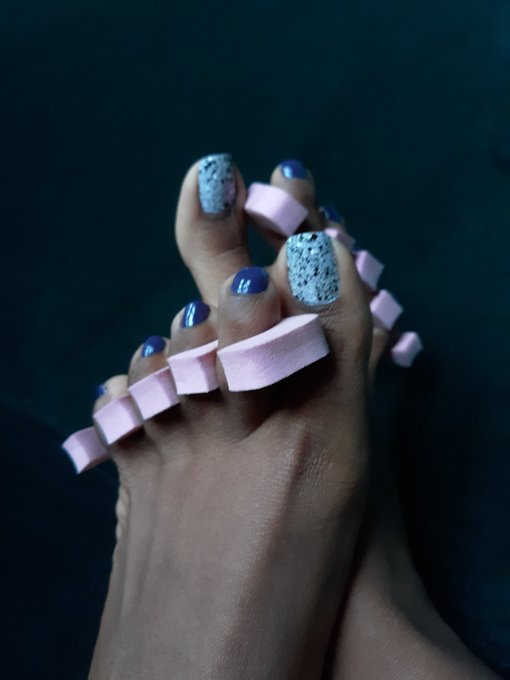Blurry pics are free. Sub, worship and request your custom content at https://t.co/s7d2zM3HRt  CA $RowanRain VMO<a href="/tag/footfetish"class="tags"><span>#footfetish</span></a><a href="/tag/feet"class="tags"><span>#feet</span></a><a href="/tag/pedicure"class="tags"><span>#pedicure</span></a><a href="/tag/happyfeet"class="tags"><span>#happyfeet</span></a><a href="/tag/find"class="tags"><span>#find</span></a><a href="/tag/prettyfeet"class="tags"><span>#prettyfeet</span></a>