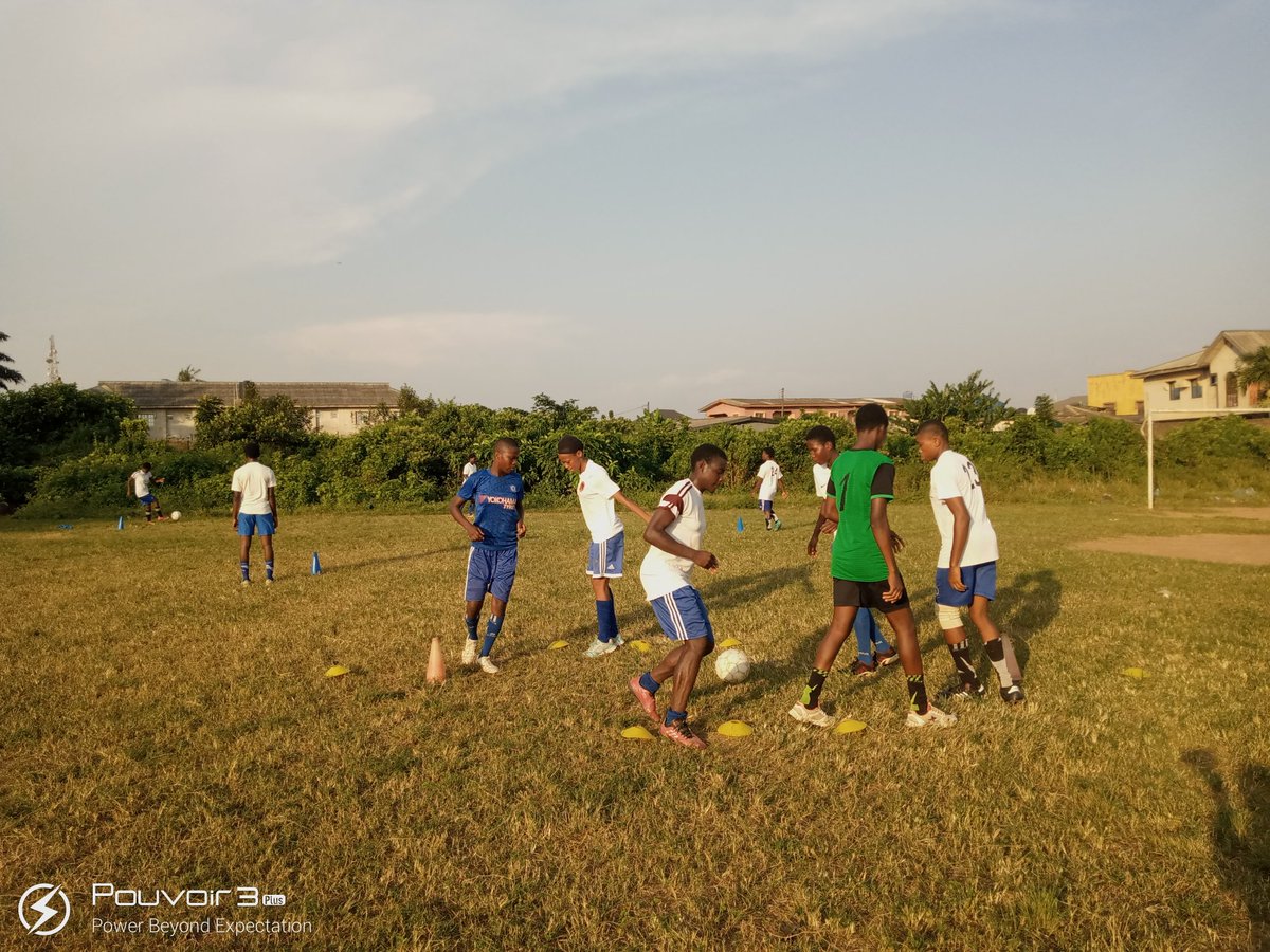 Royaltoms Queens tweet media