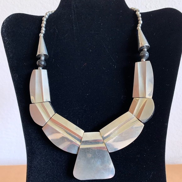 acm_fashion's tweet image. So good I had to share! Check out all the items I&apos;m loving on @Poshmarkapp from @ChrisAbolafia #poshmark #fashion #style #shopmycloset #melissamccarthy: posh.mk/ZL6wIgFlscb