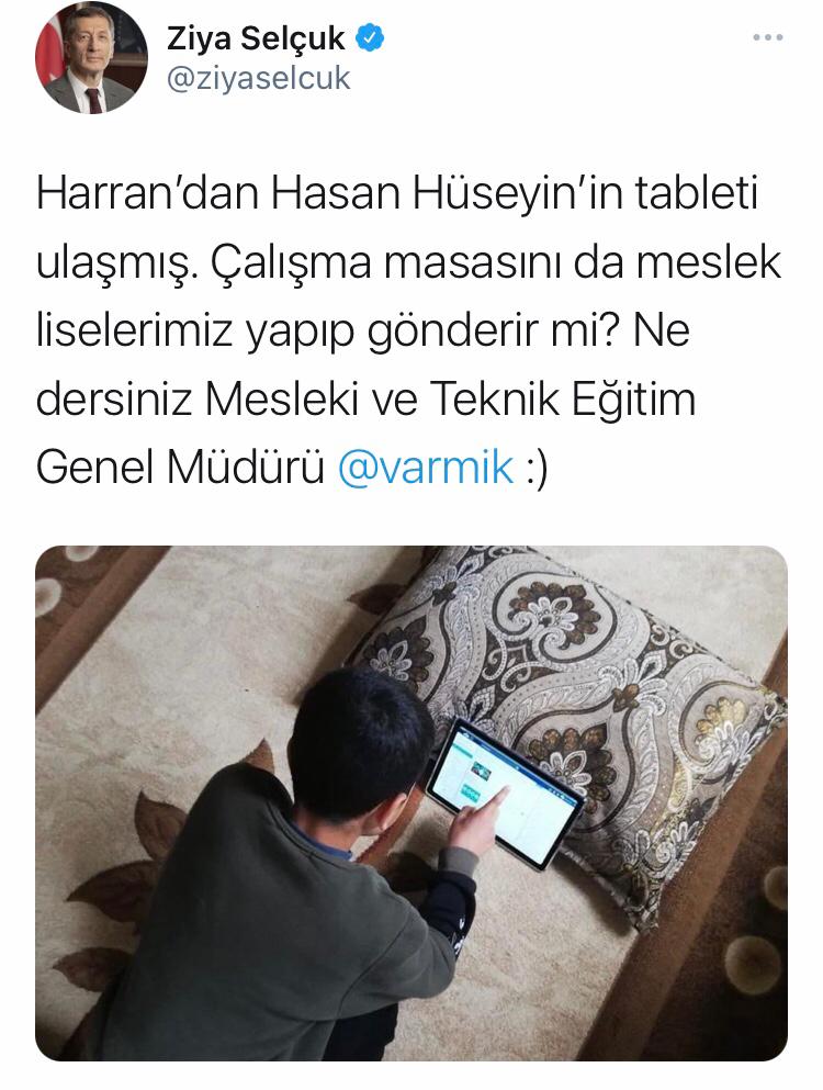 Ziya Öğretmenim, aramızdaki yüzlerce kilometreye rağmen kalben bir arada olduğumuzu bir kez daha gösterdiğiniz için çok teşekkür ederiz. Varlığınız bize güç veriyor.
#oyalnızcabakandeğilgören
<a href="/ziyaselcuk/">Ziya Selçuk</a>