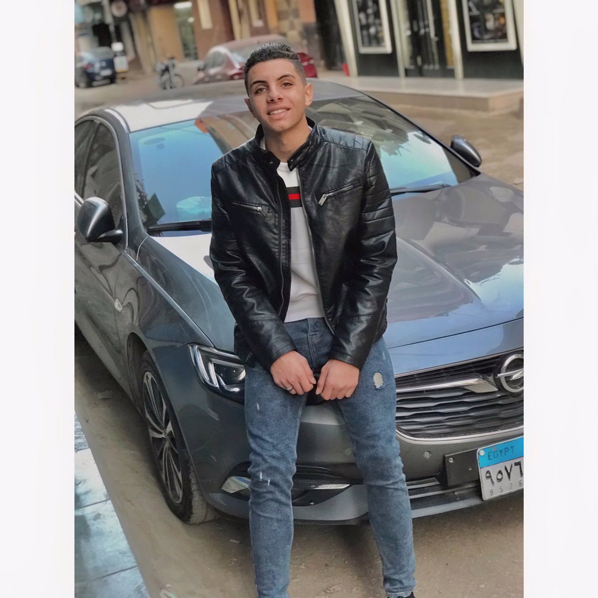 في النهاية سيكون معك من يحبك وليس من تحبه❤️