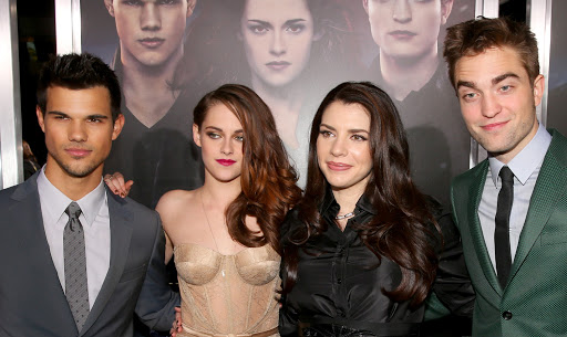 Happy birthday to the queen herself, stephenie meyer! 