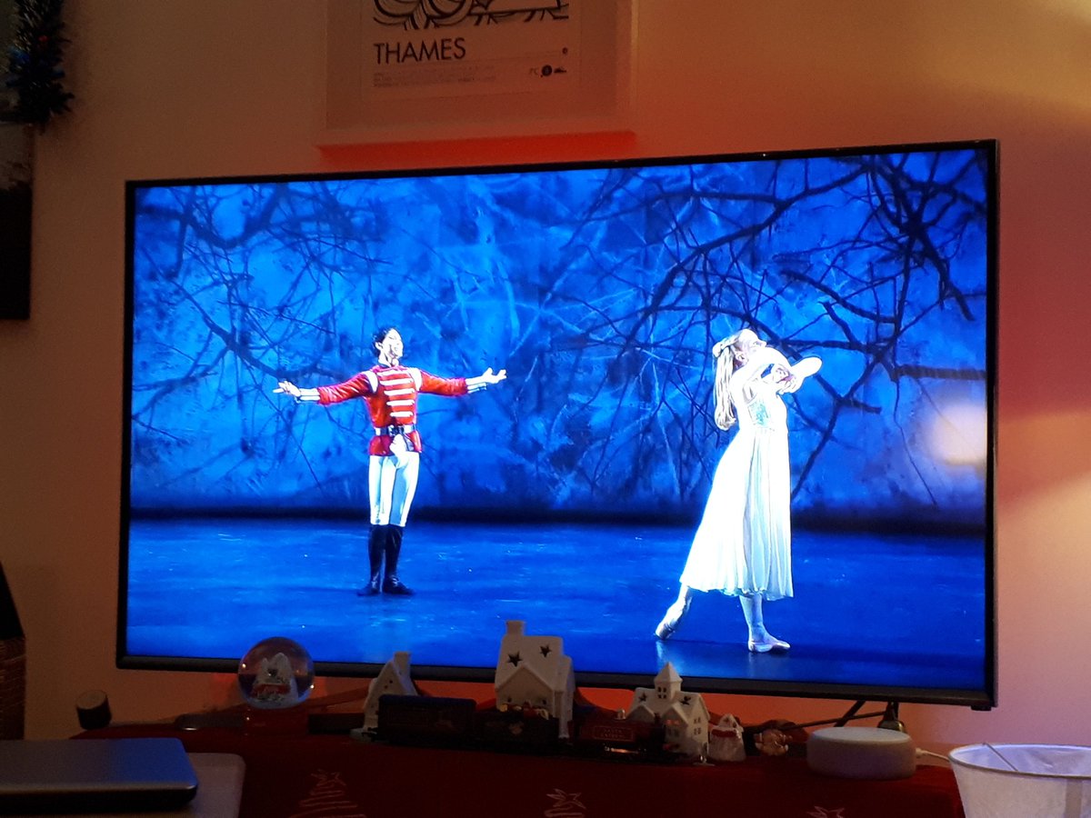 sugarfloat's tweet photo. Absolutely LOVED watching the @BRB #nutcrackerathome 😍 Can't wait to get back to live theatre. 👏🏼👏🏼👏🏼👏🏼 https://t.co/XlXkdptKh5