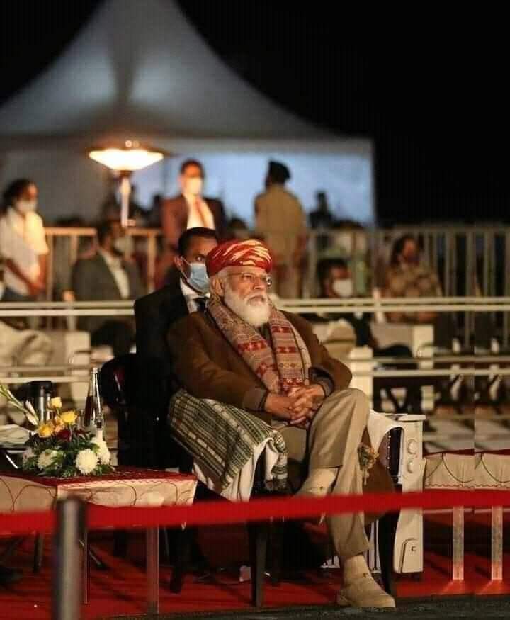 THESONU_RAHUL's tweet image. आजाद भारत में पहली बार पूर्ण रूप से हिंदू राजा सिंहासन पर बैठें हें, मानसिक गुलामों द्वारा विरोध तो होगा ही...!!

#जयश्रीराम