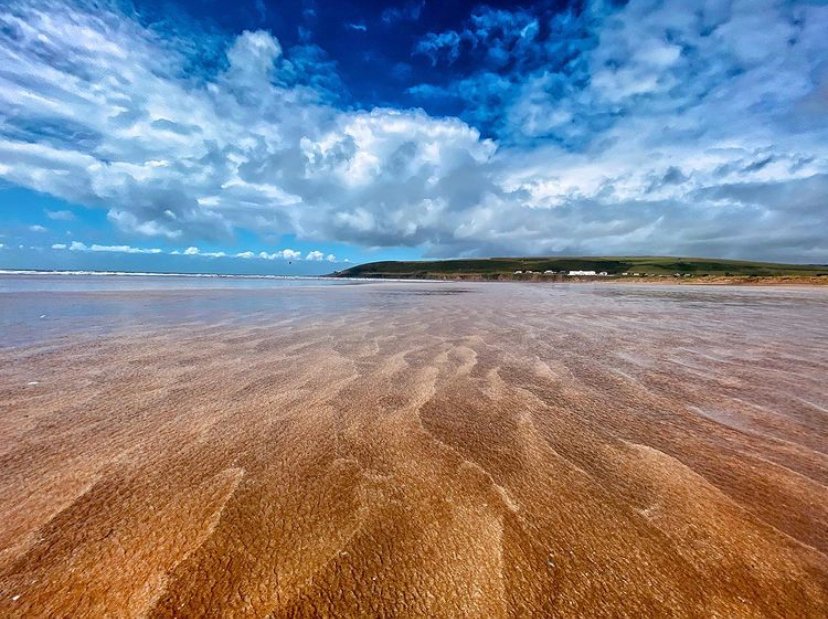 sea_arch's tweet photo. Don’t mind us, we’re just dreaming of sunny summer days exploring the Devon Coast......x
Photo credit of this truly beautiful Devon Image to @tynesainthill.
#morebeautifulwithout #ilovedevon #DryJanuary https://t.co/bxb7o5OL3T