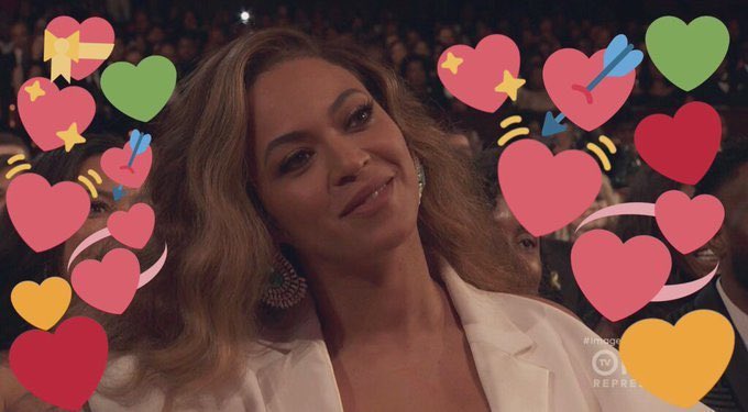 Every morning, her husband would carry the braai stand and a sack of coal for her and she would carry the basin with 45 corn cobs and a 2 liters Coca-Cola plastic bottle filled with paraffin. They’d walk to the clinic together. He’d come back after work, and help her pack up.