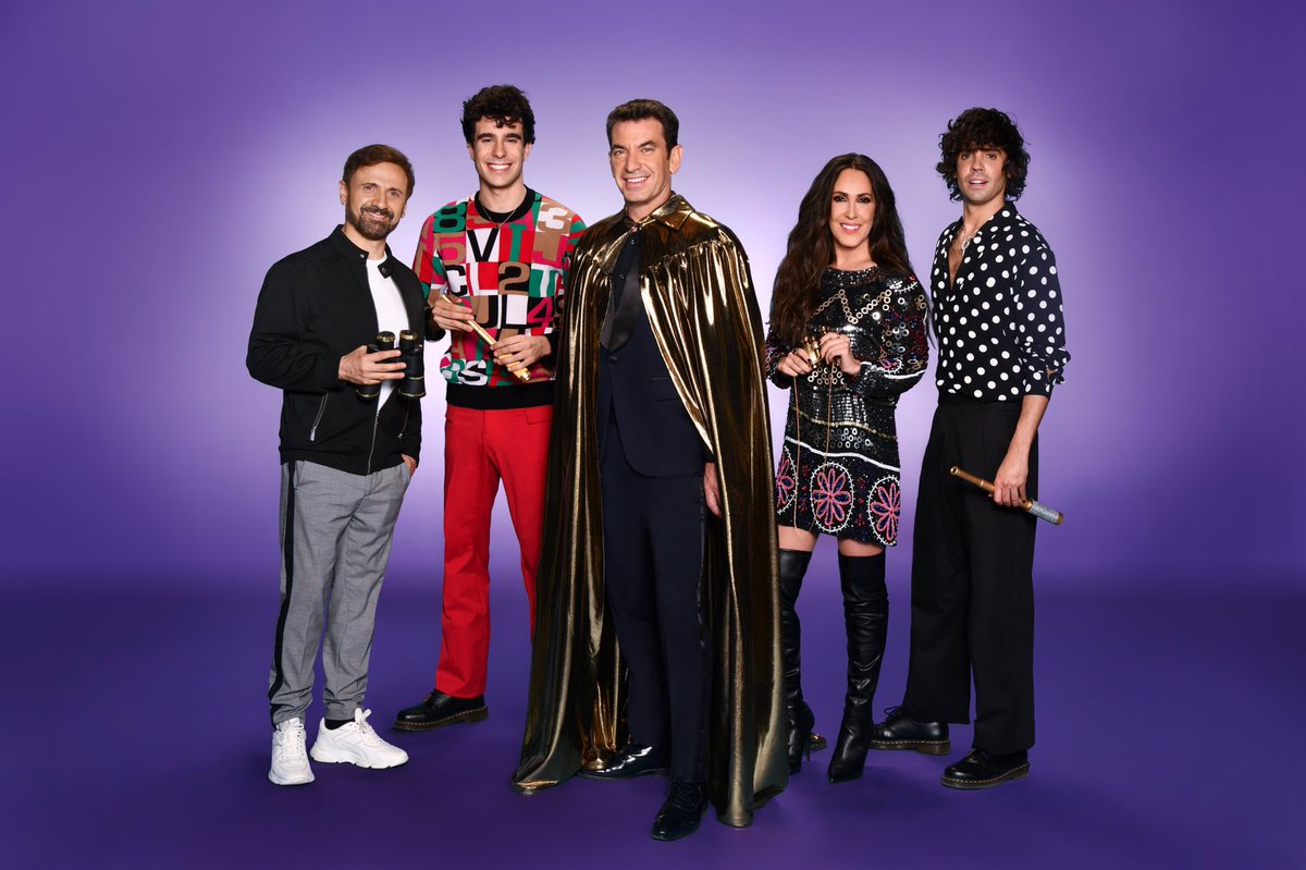 _MaluOficial_'s tweet photo. Llegó el gran día... la gran final de @MaskSingerA3 ... Esta noche sabremos quiénes están debajo de todas las máscaras!!! Gracias a mis compañeros @javviercalvo Ambrossi @JoseMotatv y @ArturoValls por tanto cariño y por todos esos momentos tan divertidos ❤️❤️❤️#MaskSingerFinal https://t.co/21EWOUNuTl