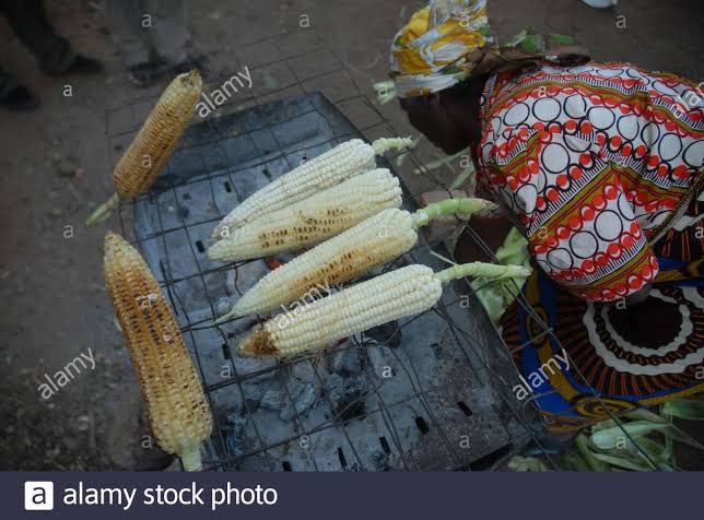 The entrepreneurship bug got her out of the house and straight to Doorfontain where she usually saw other women selling corn by the traffic lights. She greeted one woman in particular, whose accent indicated that of a Congolese nationality.