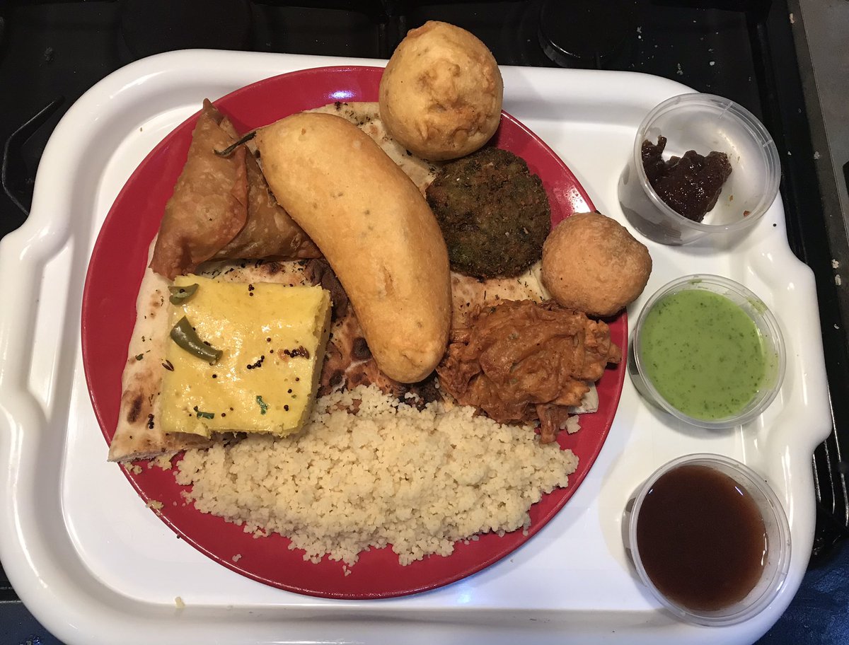 Assorted Indian snacks and pickles accompanied by a few bottles of Corona! 🧡🖤 <a href="/dodefoxpodcast/">The Dode Fox Podcast</a> #scrandesliga