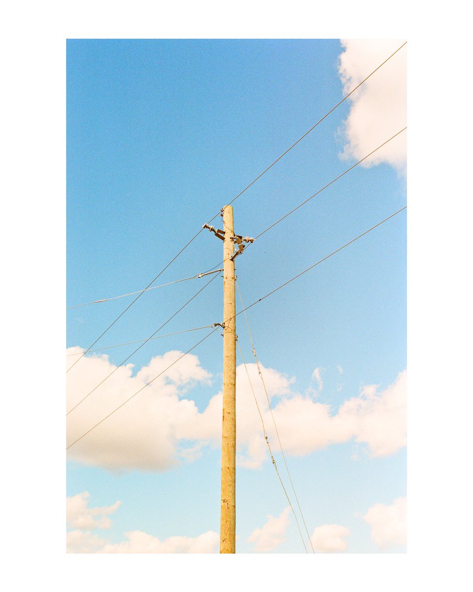 NathanLou_'s tweet photo. BLUE SKIES ON 35MM FILM 🎞 ☁️ https://t.co/Bjp2KOQsSx