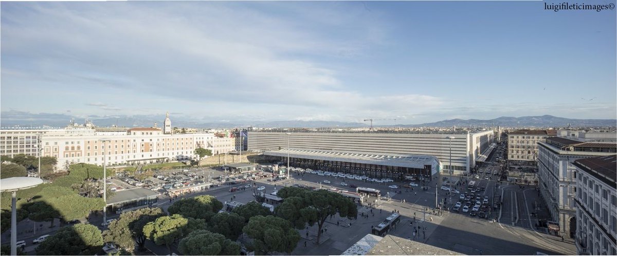 virginiaraggi's tweet image. La Stazione Termini è uno dei punti di riferimento di Roma. Insieme al Gruppo FS Italiane abbiamo bandito un concorso di progettazione per riqualificare piazza dei Cinquecento e renderla finalmente una vetrina per la nostra città: bit.ly/3aJzual