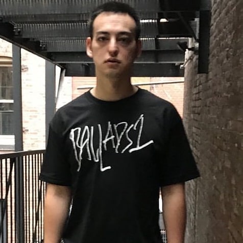 jojikusunoki88's tweet photo. Joji wearing his own clothing merchs~♡ https://t.co/FIw6yhjROv