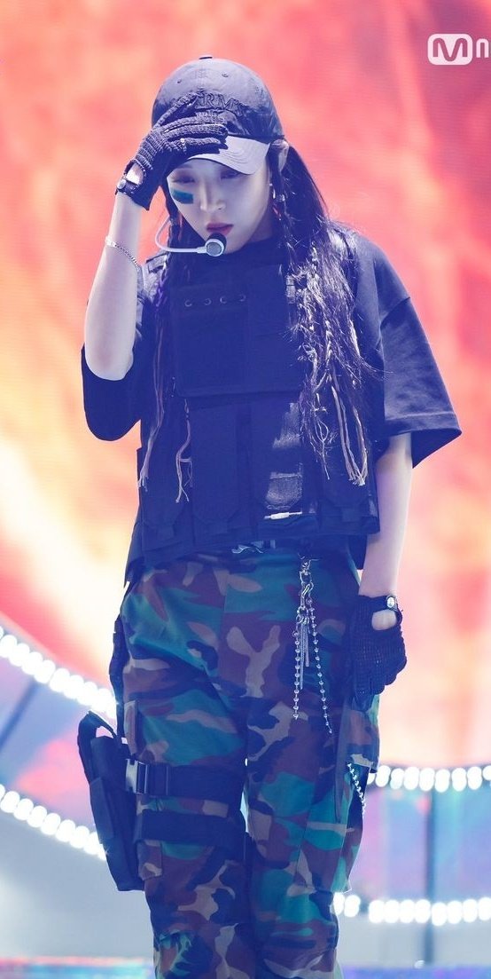 moon byulyi x wang yibo as each othera thread you didn't know you needed until today 