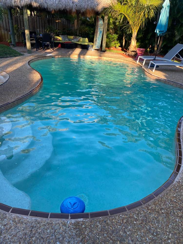 urbanpoolss's tweet photo. Take advantage of the best price in pool service before the end of the year and get 1 month of pool service for $29* + 1 month free! Don't wait any longer and call now ---> (954) 406-4344 <--- #poolservice #poolcleaning #poolremodeling #poolconstruction #urbanpoolservices #doral https://t.co/fbH83hS6jX
