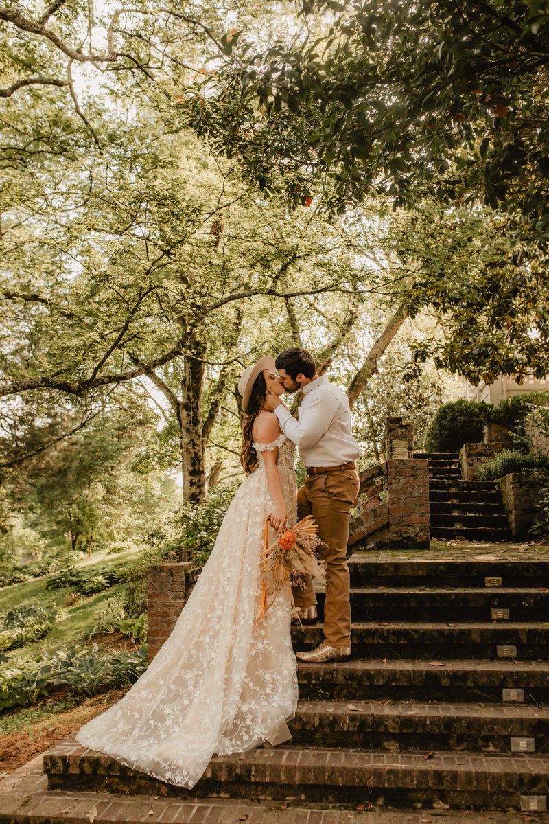 mcclellan_t's tweet photo. i get asked everyday when we’re getting married.. honestly, i don’t know but i really can’t wait https://t.co/Owed4vPwOl