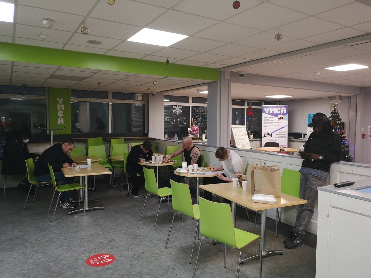 laurenYMCACdiff's tweet photo. It's the BIG CHRISTMAS QUIZ in #YMCADFL
The residents and tenants absolutely had a ball.
There were snacks and prizes to be won
What a wonderful atmosphere
.
#helpingthehomeless #Christmas2020 #YMCA #feelingfestive #quiztime @YMCACdiff_Grp https://t.co/8N2Si8HWkY