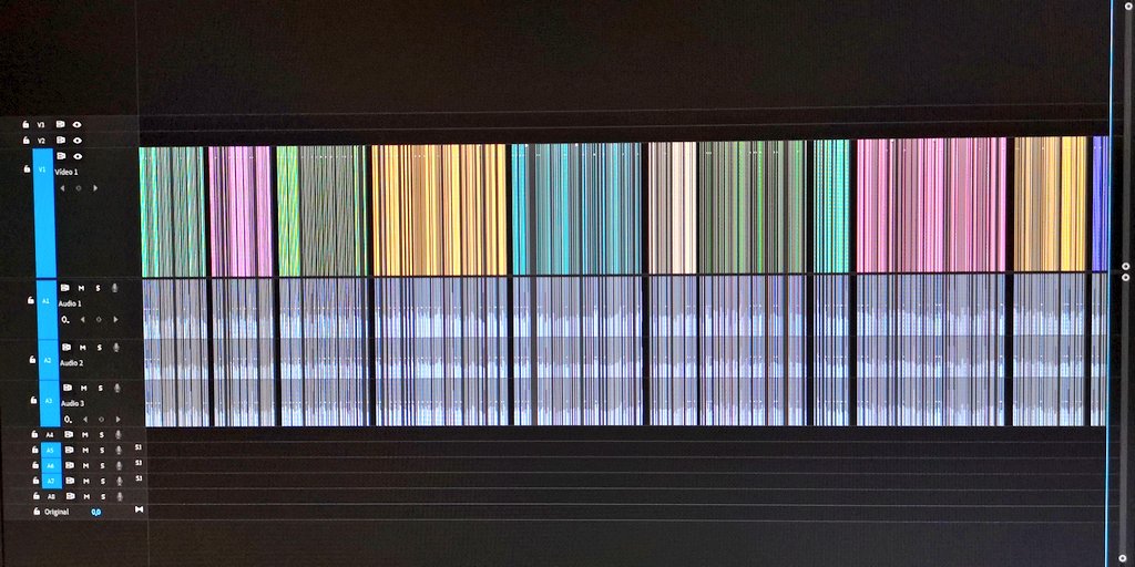 6 horas de trabajo separan una imagen de otra.
Esta era la parte fácil de la edición, "La fase cero". Cuadrar, seleccionar, organizar y limpiar. 
Lo realmente divertido, empieza ahora. 
#AQuemarropaKubrick