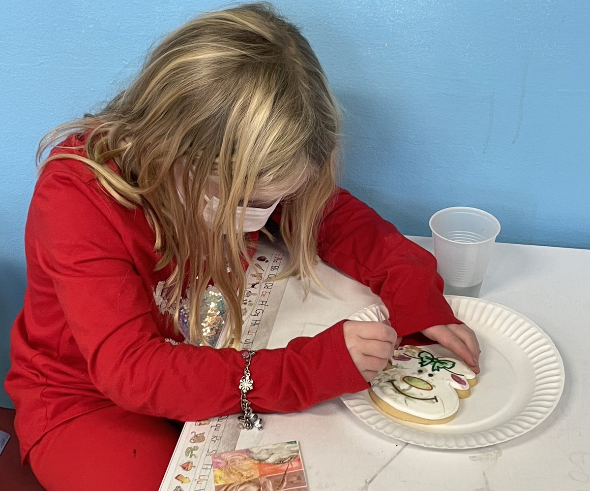 Tara Lynch tweet media