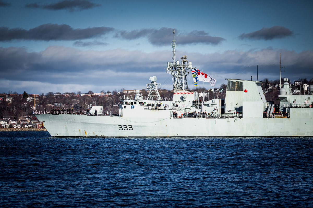 Welcome home HMCS Toronto!! 

#HMCSToronto #RCNavy @RoyalCanNavy @RCN_MARLANT @CFBHalifax #HalifaxNS