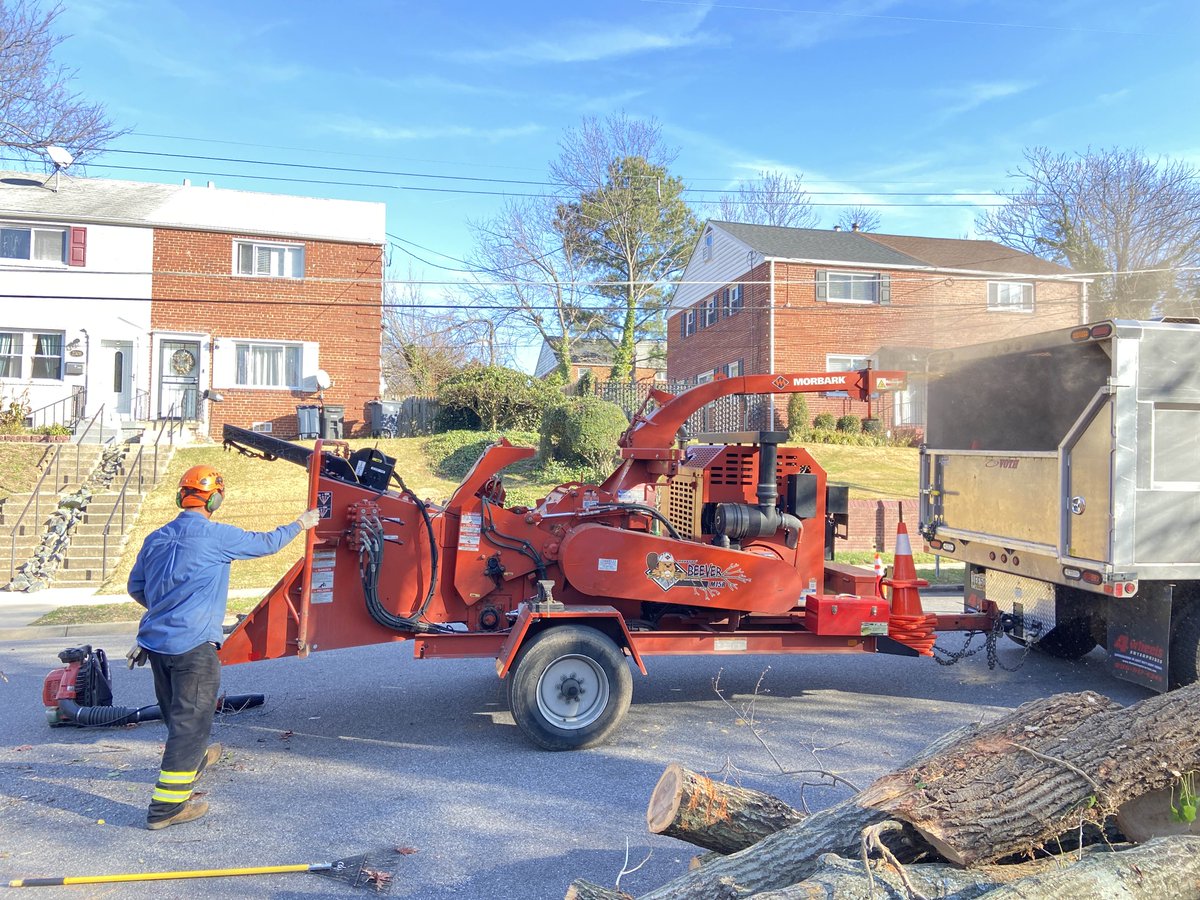 Timber Warriors Members are out and about, responding to tree emergencies across the nation. Let us know about your #TreeService emergency, here: ow.ly/ZMoV50CToJL