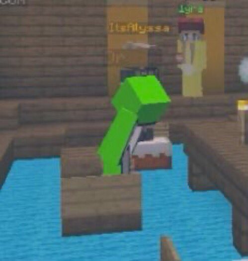 dream loves you too!!