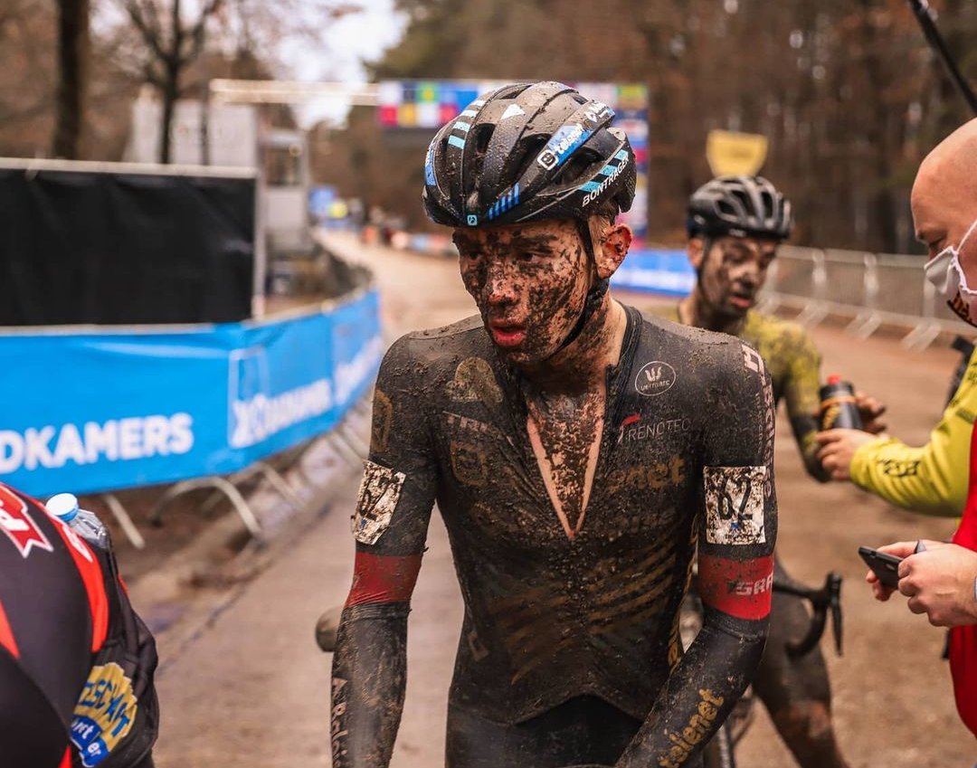 SNoluco's tweet photo. Hard life.
๐ Herentals ๐ง๐ช
๐ด Thibau Nys ๐ง๐ช
๐ธ via Telenet-Baloise
#PureCX https://t.co/7y7HBq6MrM