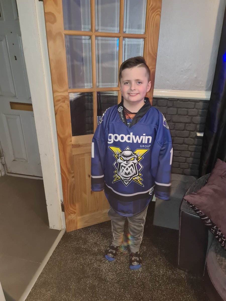 craigbrown68's tweet photo. Aaron just wanted to say a big thank you for his new Jersey and a merry Christmas @Mcr_Storm @MCR_StormSports @ClayManchesterS @Critchlow11 https://t.co/jip3XCeuID