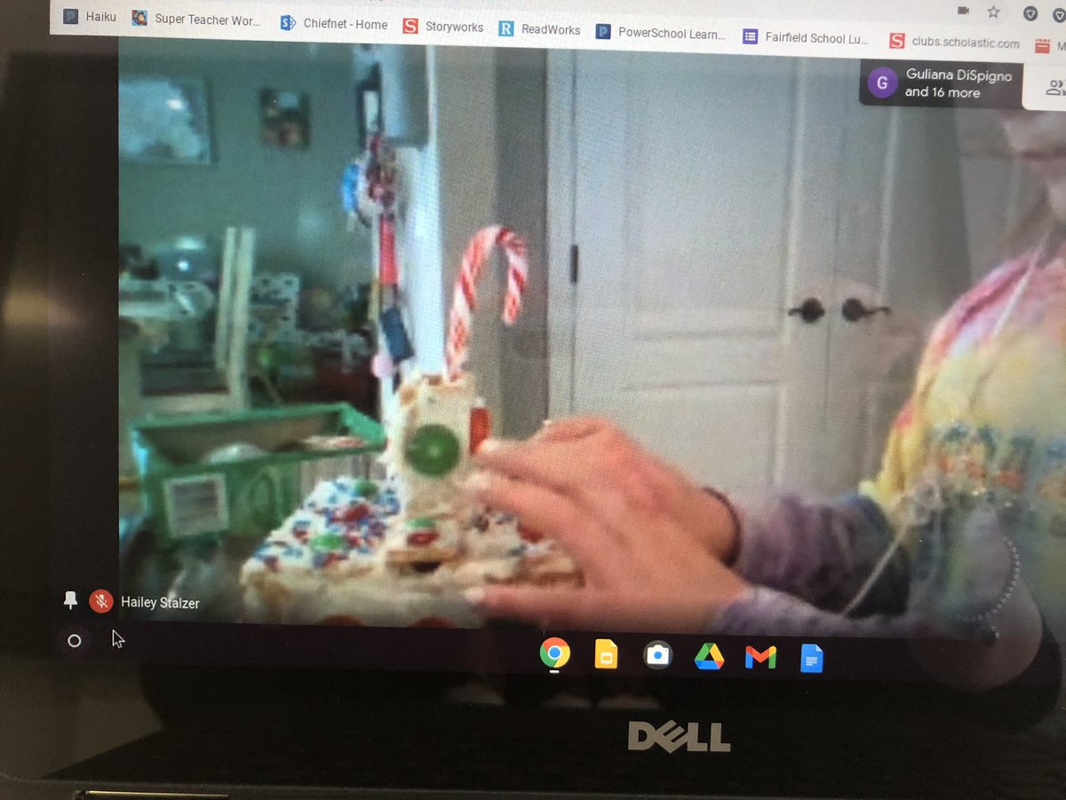 MrsKorwanFFE's tweet photo. Remote won’t take away our holiday spirit! Virtual candy house building an decorating 🍡🍭🍬🍫 https://t.co/OrzMr5qDjp