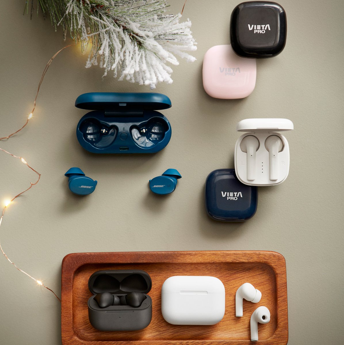 elcorteingles's tweet photo. Esta Navidad,🎄¡el ritmo lo pones tú! 💁🏻♀️Y es que la lista de regalos que tenemos preparada suena bastante bien.🎵🎶https://t.co/7wvPCGEo5K #IdeasDeRegaloECI #MyECITech https://t.co/RaG8KSJzUf