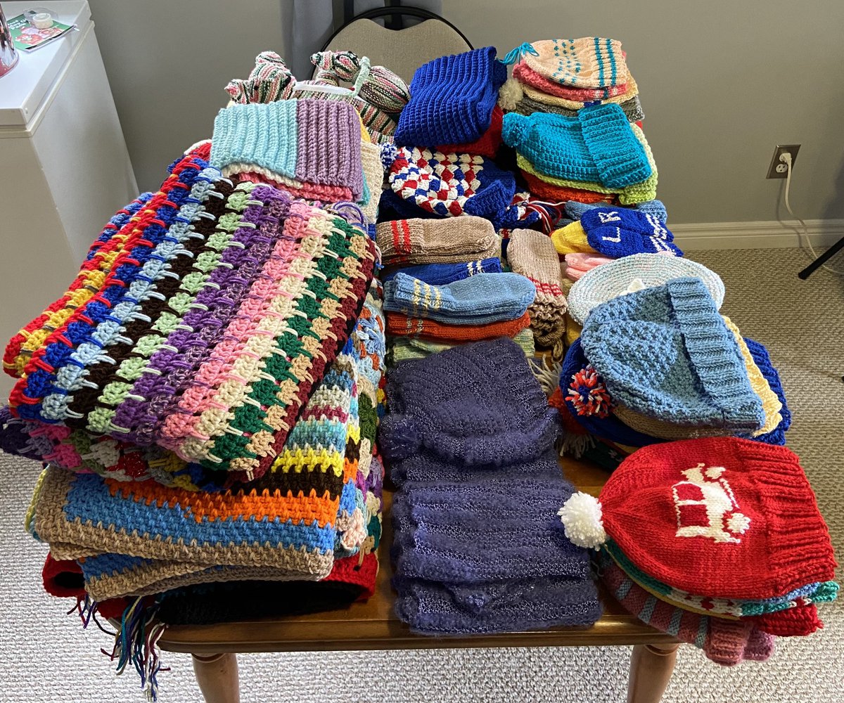 TDotGayCop tweet media