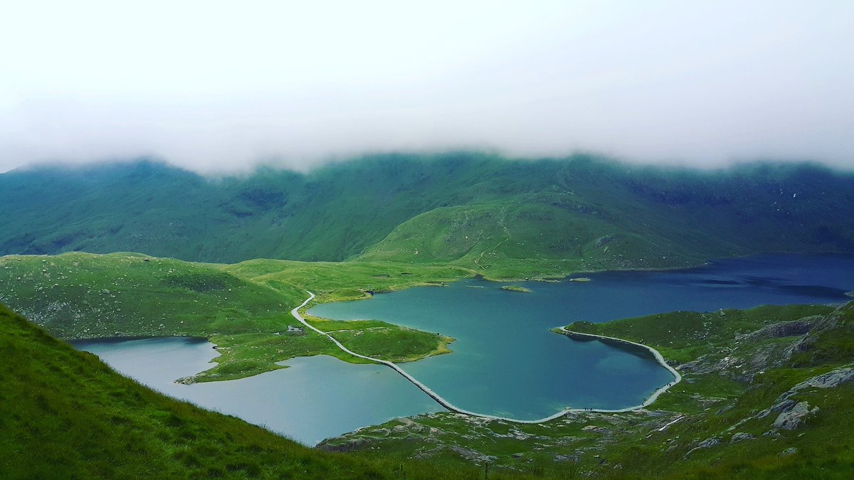 Throwback to Snowdonia,  one of the most magical places I've ever been.

Happy Christmas eve eve! 

#christmas #magic #travel #wanderlust #snowdonia #nature #wales #hiking