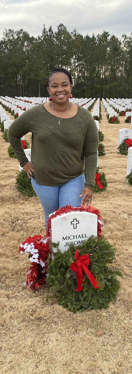 DC_STEMtastic's tweet photo. This is never easy to do! Many of you have heard me talk about my daddy. Can I be human for a second, this hurts! I am thankful for @WreathsAcross for providing a wreath for every veteran and making this time easier! #MichaelGray #girldad #stemdad #MYdaddy https://t.co/QP5VBlpEdw