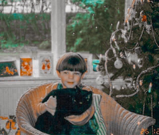 Since it’s his last day of being 28, let’s watch Louis grow up - the cutest thread