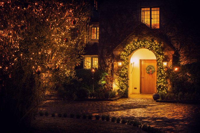 iBookedOnline tweet media