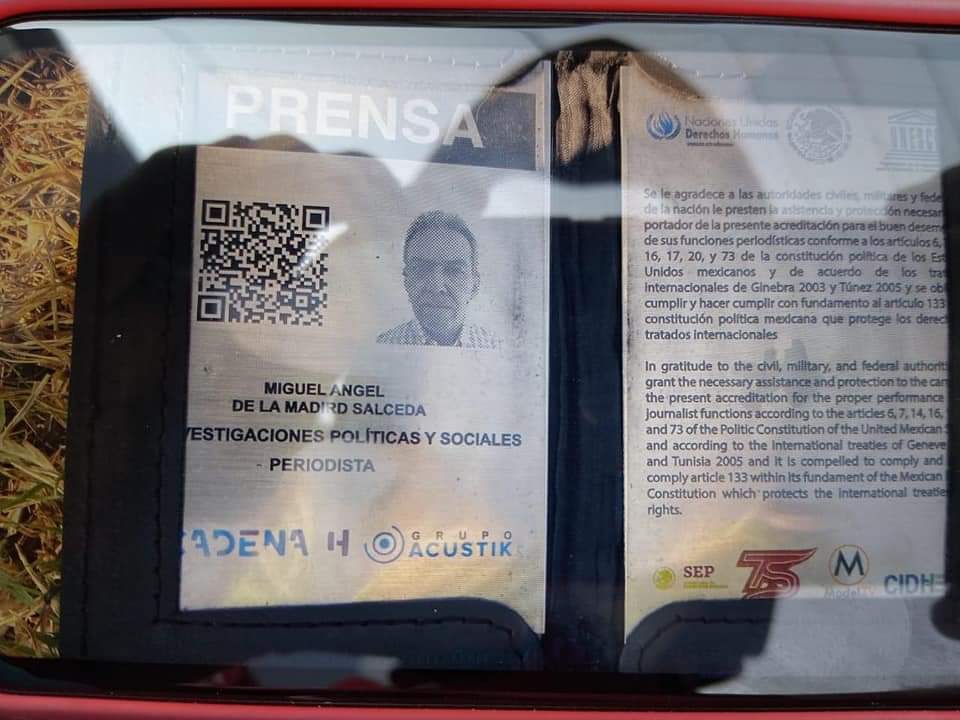 ArlesClub's tweet photo. Les pedimos recompartir la información para ver si llega a algún familiar o conocido de este hermano que desgraciadamente acaba de perder la vida en una Ducati con placas WFS4C sobre paseo de las palmas en lomas de Chapultepec, delegación Miguel Hidalgo. https://t.co/1uDnn52POb