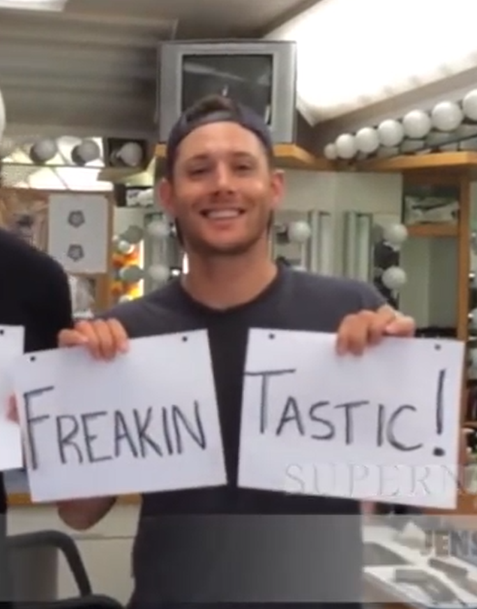 jensen ackles wearing a backwards baseball cap - thread