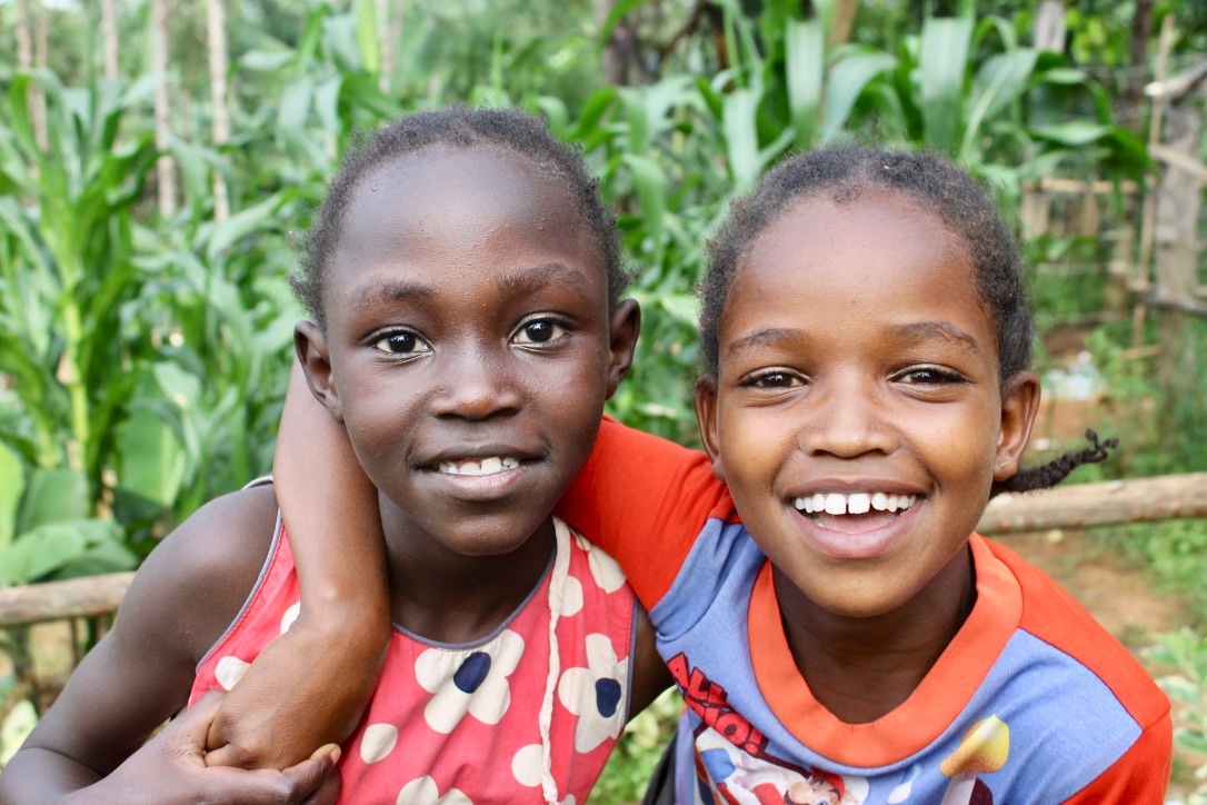 oasisfororphans's tweet photo. We’re so grateful for all the ways you’ve supported Oasis this year. 

Merry Christmas from the sweet girls at The Valley! https://t.co/k3HxZwkzGW
