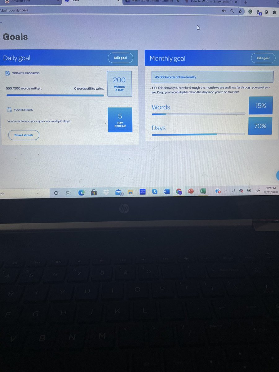 esintim267's tweet photo. #WritingCommunity it must be fall break as I have written for 5 days straight. 7000 words on my novella. I will take it. Love #novlr for showing my progress. https://t.co/79xYOCxRKS