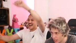 drakenfIaite's tweet photo. que FELIZ ESTÁ MAXIMUS POR DIOS #PokemonRubius https://t.co/E43cxkhhgP