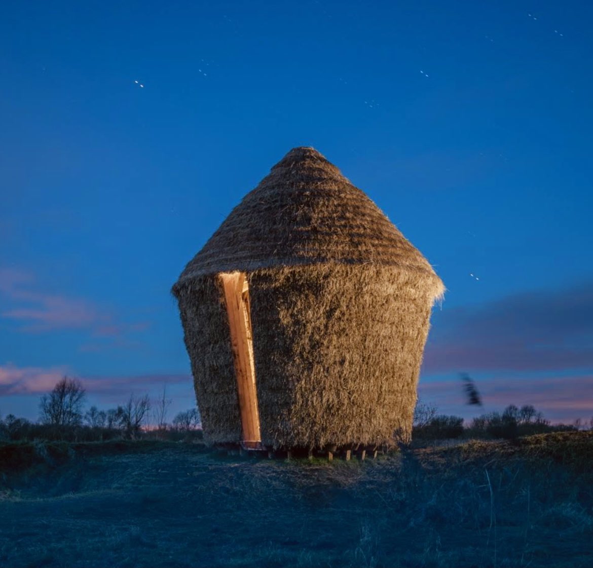NewGeog's tweet image. Happy Christmas from New Geographies!!!

Stay safe if you’re out visiting MOTHER... (by @STUDIO_MORISON) @WickenFenNT over the holidays