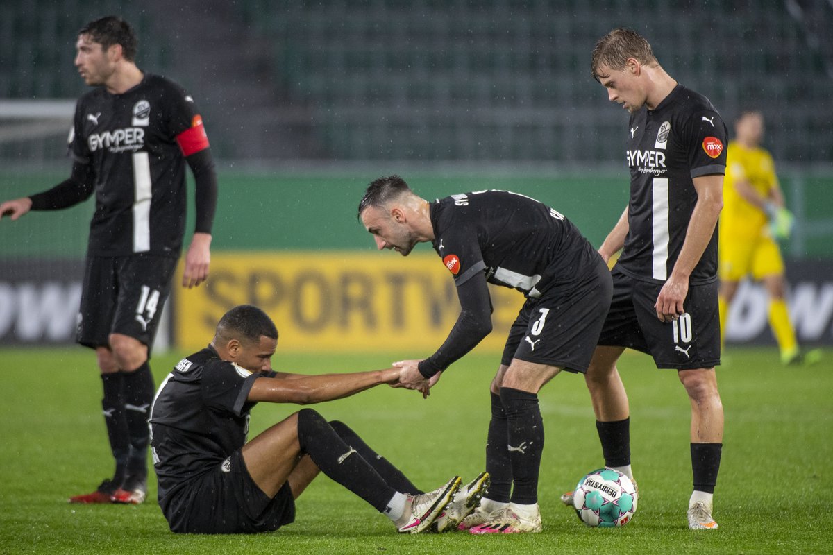 SV_Sandhausen's tweet photo. 🗣️ Jürgen #Machmeier: "Wir müssen jetzt daran glauben, dass wir gemeinschaftlich einen Weg aus unserer Situation finden. Wir werden das schaffen."
Spielbericht 👉 https://t.co/kf9iczsVSH
Stimmen 👉 https://t.co/AK8V3TZozj
___________
#WOBSVS #SVS1916 #WirEchtAnders #DFBPokal https://t.co/8FSwCQ4Div