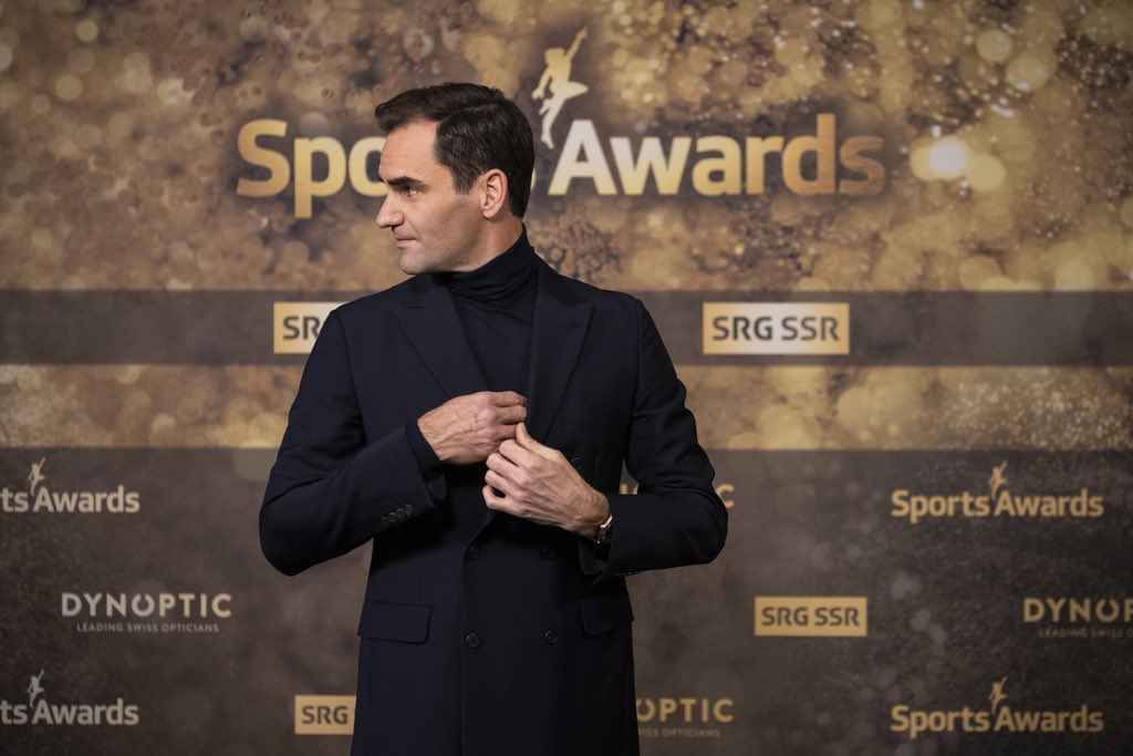 My  favorite pictures of  @rogerfederer in  ;A thread 