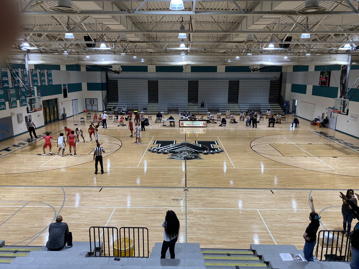 More #Ponax pics <a href="/MassaponaxHS/">MassaponaxHS</a>...
<a href="/CarlsonATC/">Christy Carlson</a>