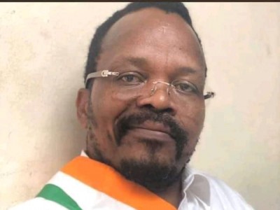 Urgent 🔴 :En cette nuit de 23 Décembre 2020, où se trouve le ministre <a href="/Alainlobog/">Alain Lobognon</a> ?
Il a été sorti de sa cellule vers une destination inconnue
Cc @RaptorCiv <a href="/SOROKGUILLAUME/">Guillaume K. Soro</a> <a href="/officielGPS/">Générations & Peuples Solidaires - Officiel</a> <a href="/rfemassala/">Fenelon MASSALA</a> <a href="/lsiafrica/">LSI AFRICA</a> <a href="/aliounetine16/">Alioune Tine</a> <a href="/ecowas_cedeao/">Ecowas - Cedeao</a> <a href="/NathDasilva2/">Nathalie Dasilva</a> @foungnigueh <a href="/GKS_TV/">GKS TV</a>