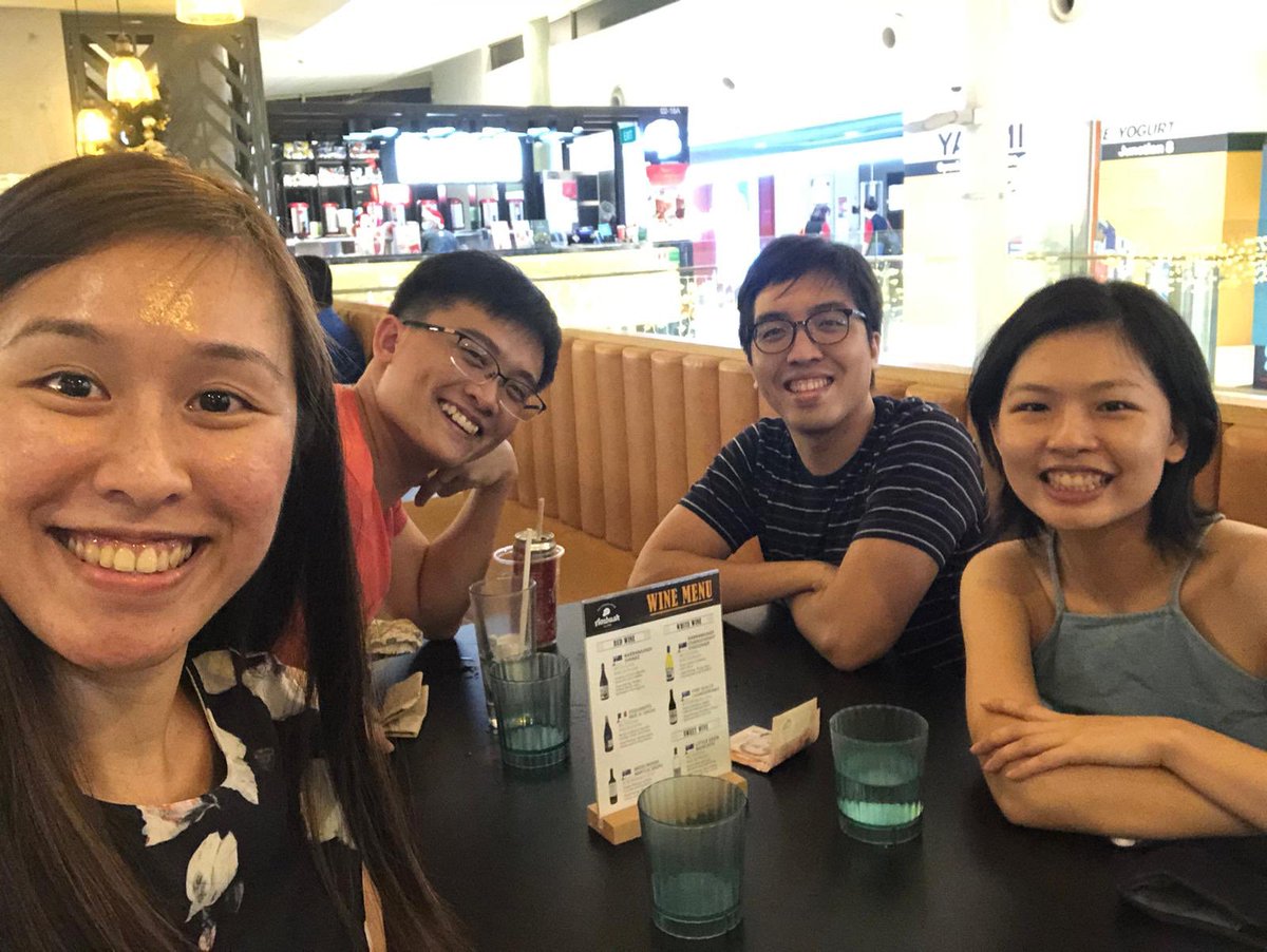 Met two friends doing great things in the social service space in Singapore yesterday (not pictured), before dinner with the old CDP / MPP folks from  @LKYSch!