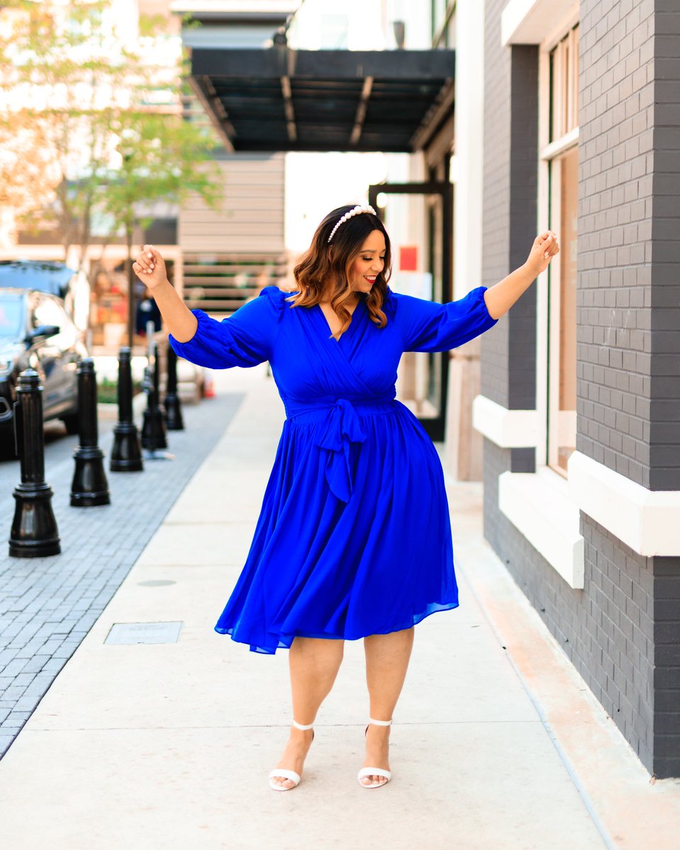 EstrellaFReport's tweet photo. Merry Christmas!! 🎁🎄 @lanebryant #xmas #Christmas #Christmas2020 #lanestyle #createyourlane #lanebryant #farrahestrella #estrellafashionreport https://t.co/2PZ4F8CPS8