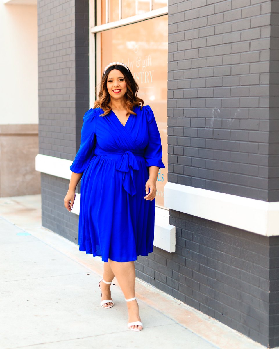 EstrellaFReport's tweet photo. Merry Christmas!! 🎁🎄 @lanebryant #xmas #Christmas #Christmas2020 #lanestyle #createyourlane #lanebryant #farrahestrella #estrellafashionreport https://t.co/2PZ4F8CPS8