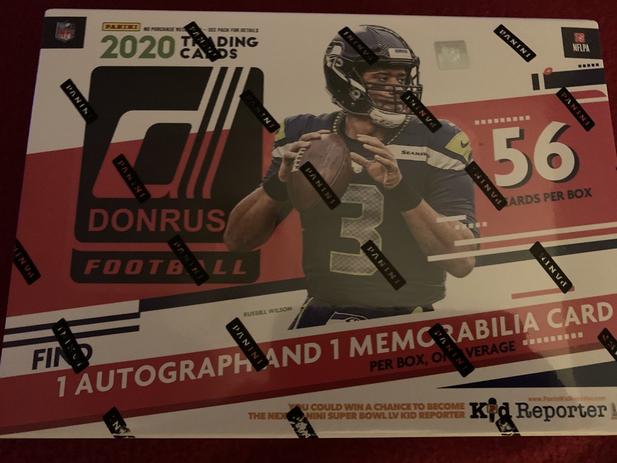 CardPurchaser's tweet image. I'm not Santa but on Christmas morning someone is winning this 2020 Donruss football mega box!

-Follow @CardPurchaser 
-Retweet this tweet

Winner drawn randomly from retweets sometime Christmas morning! US shipping address please!