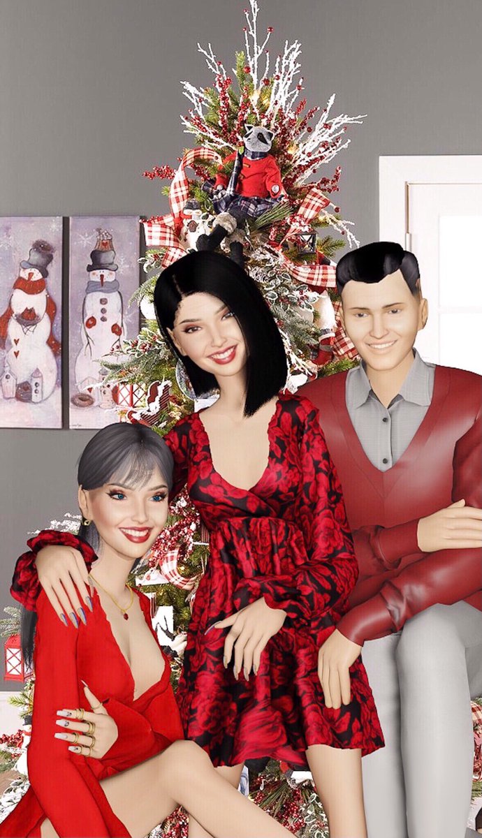 Isbelsims's tweet image. Our family wishes you love, joy, and peace today, tomorrow, and always.
Merry Christmas everyone! 🎄